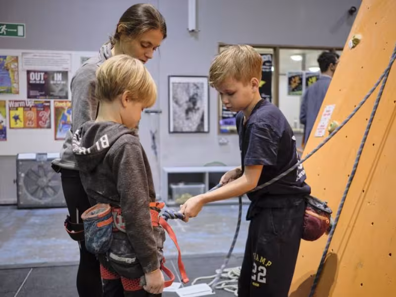 climb with kids
